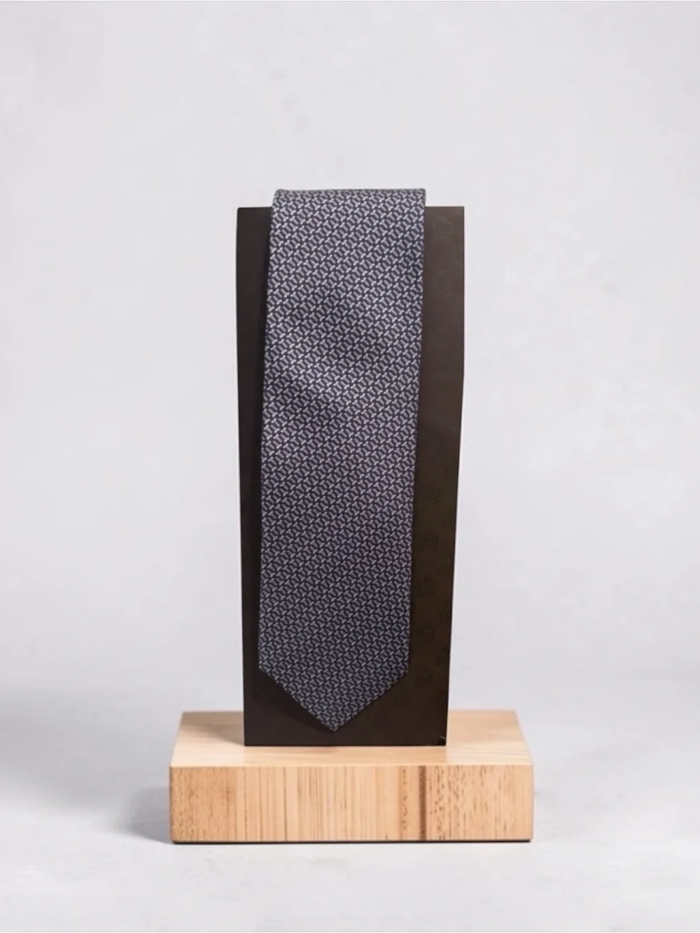 Dunhill London 100% Silk Tie Navy & White Geometric Micro Pattern Italy + Box